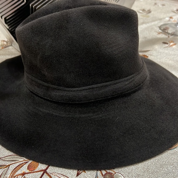 Gucci Women Hat - Picture 5 of 10